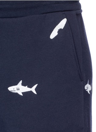 Detail View - Click To Enlarge - THOM BROWNE  - Shark surfboard embroidered sweat shorts
