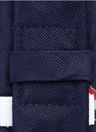 Detail View - Click To Enlarge - THOM BROWNE  - Stripe shark jacquard silk twill tie