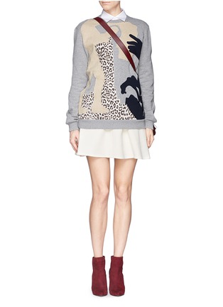 Figure View - Click To Enlarge - CARVEN - Leopard and hand appliqué sweatshirt