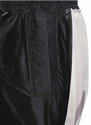 Detail View - Click To Enlarge - ADIDAS DAY ONE - Windbreaker running shorts