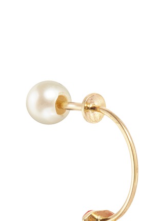Detail View - Click To Enlarge - DELFINA DELETTREZ - 'ABC Micro Lips Piercing' freshwater pearl 18k yellow gold single earring – F
