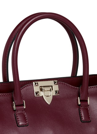 Detail View - Click To Enlarge - VALENTINO GARAVANI - 'Rockstud' small leather zip tote