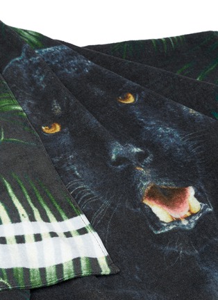Detail View - Click To Enlarge - WE ARE HANDSOME - The Pantera beach towel