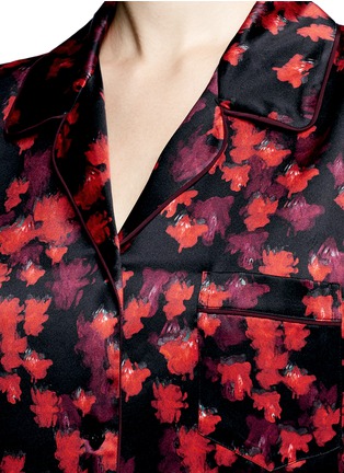 Detail View - Click To Enlarge - GIVENCHY - Floral print silk satin pyjama shirt