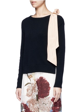 Front View - Click To Enlarge - VALENTINO GARAVANI - Contrast silk sash cashmere blend sweater