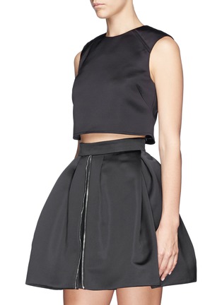Front View - Click To Enlarge - MC Q - Quilted shoulder duchesse satin cropped top