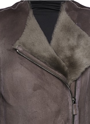 Detail View - Click To Enlarge - ARMANI COLLEZIONI - Shearling asymmetrical zip coat