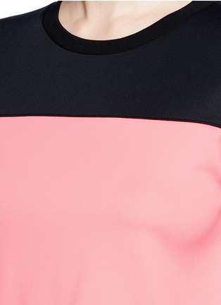 Detail View - Click To Enlarge - NIKE - 'Sportswear Irreverent' cropped T-shirt