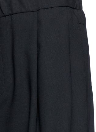 Detail View - Click To Enlarge - MC Q - 'Murphy' virgin wool shorts