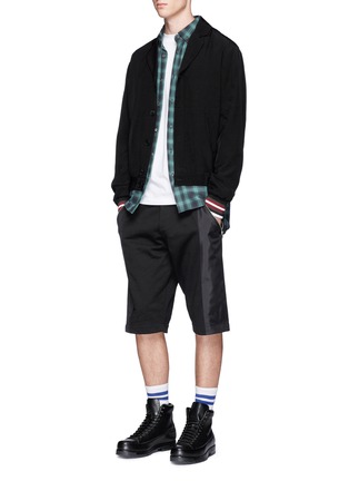 Figure View - Click To Enlarge - MC Q - Contrast panel drawstring shorts