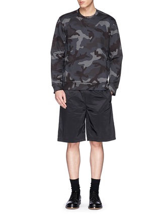 Figure View - Click To Enlarge - VALENTINO GARAVANI - Camouflage French terry sweatshirt