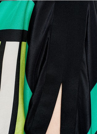 Detail View - Click To Enlarge - DIANE VON FURSTENBERG - Lucy geometric print silk jumpsuit