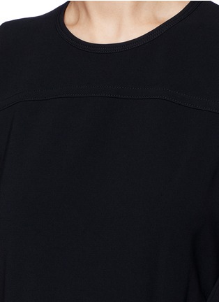 Detail View - Click To Enlarge - THEORY - 'Quinlynn' tie waist crepe dress