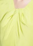 Detail View - Click To Enlarge - OSCAR DE LA RENTA - Pleat squared neck silk twill top