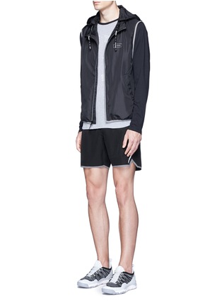 Figure View - Click To Enlarge - THE UPSIDE - 'Night Runner' retractable hood zip vest