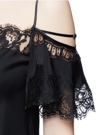 Detail View - Click To Enlarge - GIVENCHY - Floral lace trim silk cold shoulder top