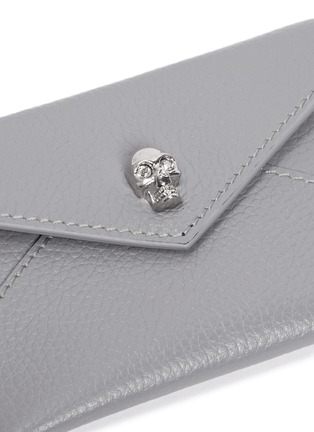 Detail View - Click To Enlarge - ALEXANDER MCQUEEN - Skull leather envelope card holder