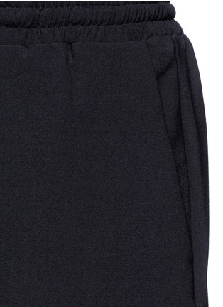 Detail View - Click To Enlarge - MARKUS LUPFER - 'Belle' stretch crepe shorts