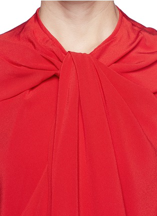 Detail View - Click To Enlarge - GIVENCHY - Drape tie knot silk top
