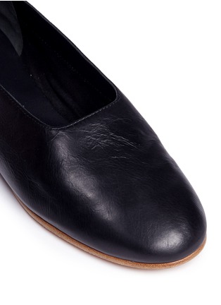 Detail View - Click To Enlarge - VINCE - 'Maxwell' ballerina flats