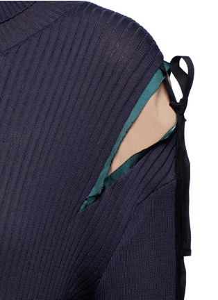 Detail View - Click To Enlarge - MUVEIL - Crepe insert ribbon tie turtleneck knit