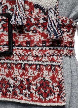 Detail View - Click To Enlarge - TOGA ARCHIVES - Rug jacquard wool blend knit belted neck warmer