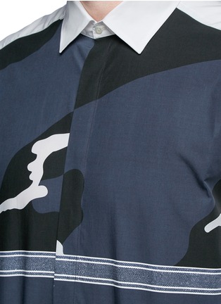 Detail View - Click To Enlarge - NEIL BARRETT - Keffiyeh check camouflage print cotton shirt