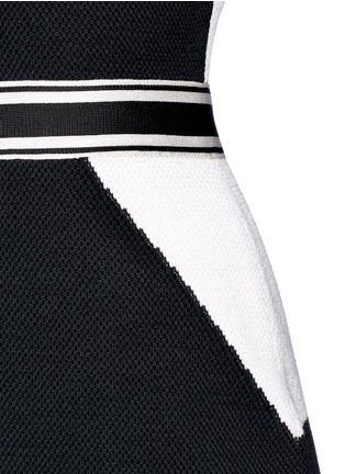 Detail View - Click To Enlarge - ST. JOHN - V-neck piqué knit dress