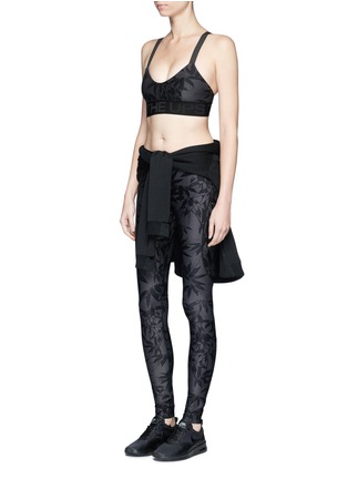 Figure View - Click To Enlarge - THE UPSIDE - 'Bamboo Speechless' print performance leggings