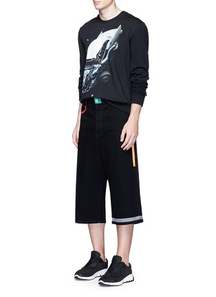 Figure View - Click To Enlarge - CHRISTOPHER KANE - Neon tape cropped wide leg denim pants
