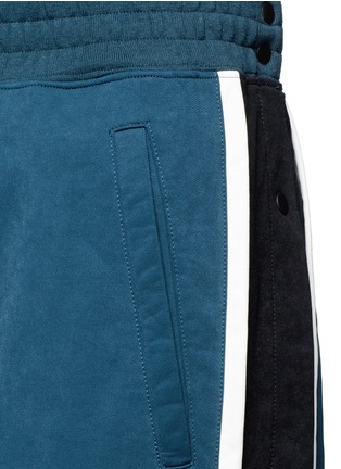 Detail View - Click To Enlarge - 72951 - Outseam placket jogging pants
