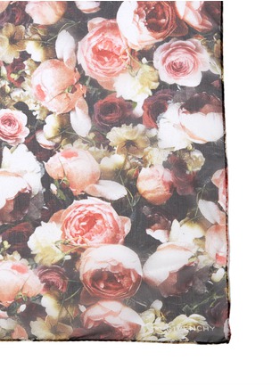 Detail View - Click To Enlarge - GIVENCHY - Rose print silk scarf
