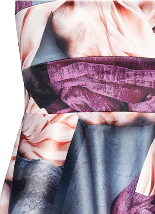 Detail View - Click To Enlarge - MO&CO. EDITION 10 - Fabric print satin trumpet skirt
