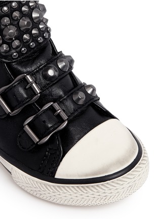 Detail View - Click To Enlarge - 90115 - 'Frog' stud leather toddler sneakers