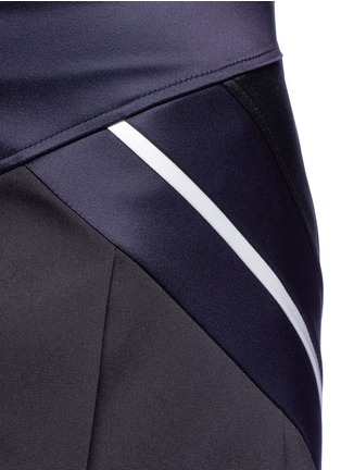 Detail View - Click To Enlarge - NEIL BARRETT - Colourblock stripe pleated mini skirt