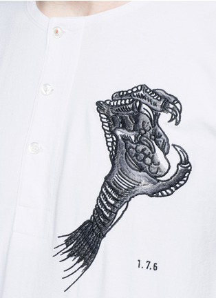 Detail View - Click To Enlarge - SAAM1 - 'Sweet Pea' dragon embroidery Henley shirt