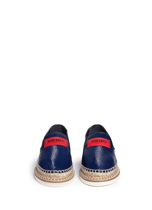 Front View - Click To Enlarge - KENZO - 'Kasual' embossed logo patent leather espadrilles