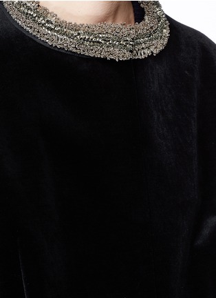 Detail View - Click To Enlarge - TOGA ARCHIVES - Chainmail bead bonded velvet coat