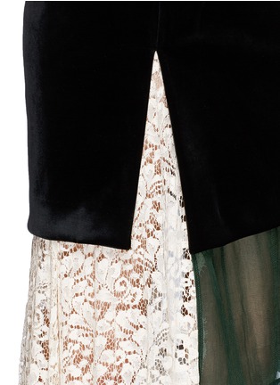 Detail View - Click To Enlarge - TOGA ARCHIVES - Velvet floral lace asymmetric layer skirt