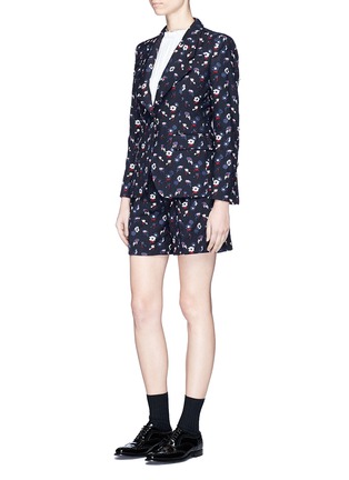 Figure View - Click To Enlarge - THOM BROWNE  - Floral embroidered wool shorts