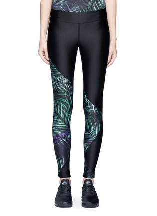 Main View - Click To Enlarge - WE ARE HANDSOME - 'Jag' curved leaf print performance leggings