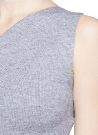 Detail View - Click To Enlarge - C/MEO COLLECTIVE - 'Break Free' one-shoulder knit cropped top