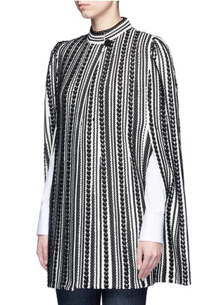 Front View - Click To Enlarge - ALEXANDER MCQUEEN - Textured knit cape