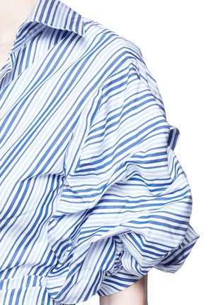 Detail View - Click To Enlarge - 73052 - 'Sherlock' stripe sash tie asymmetric cropped top