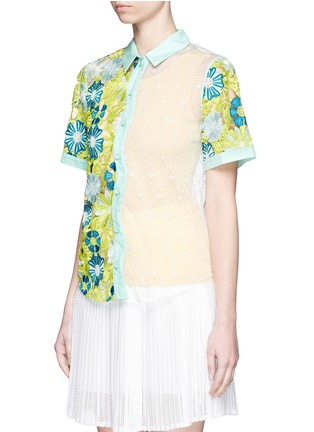 Front View - Click To Enlarge - CHICTOPIA - Wavy placket floral lace tulle cotton poplin shirt