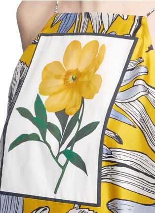 Detail View - Click To Enlarge - CHICTOPIA - Floral print appliqué silk-cotton halterneck dress
