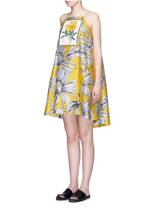 Front View - Click To Enlarge - CHICTOPIA - Floral print appliqué silk-cotton halterneck dress
