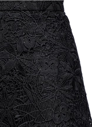 Detail View - Click To Enlarge - HELEN LEE - Asymmetric hem guipure lace skirt