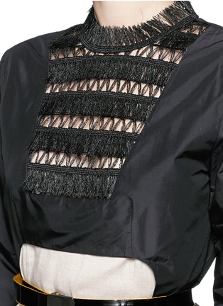 Detail View - Click To Enlarge - TOGA ARCHIVES - Fringe bib appliqué linen silk-blend dress