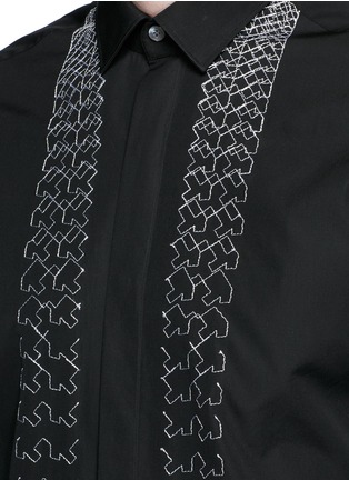 Detail View - Click To Enlarge - LANVIN - Geometric embroidered slim fit shirt